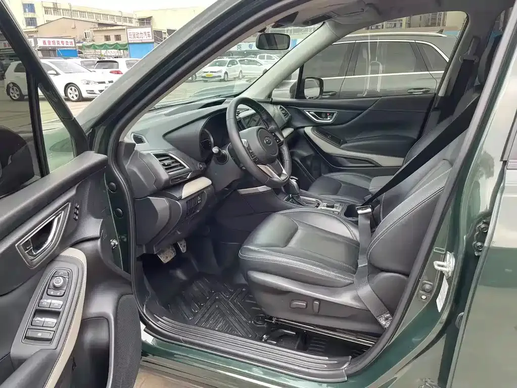 Subaru Forester 2022 из CN, фото 10