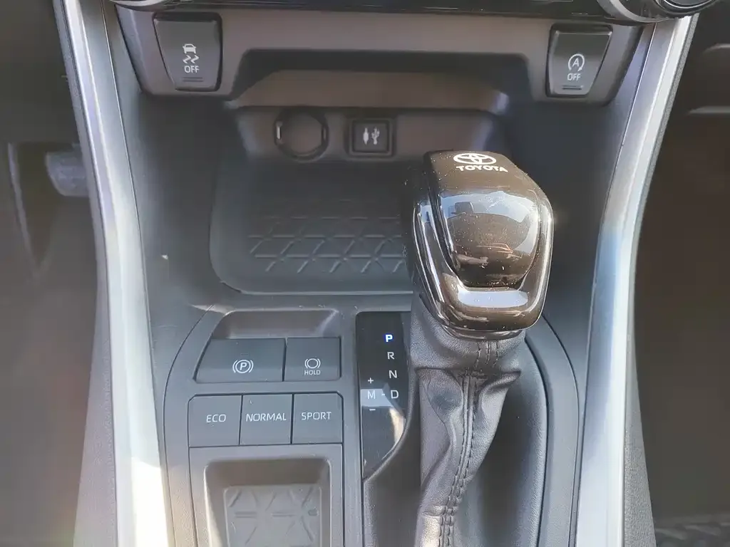 Toyota RAV4 2022 из CN, фото 2