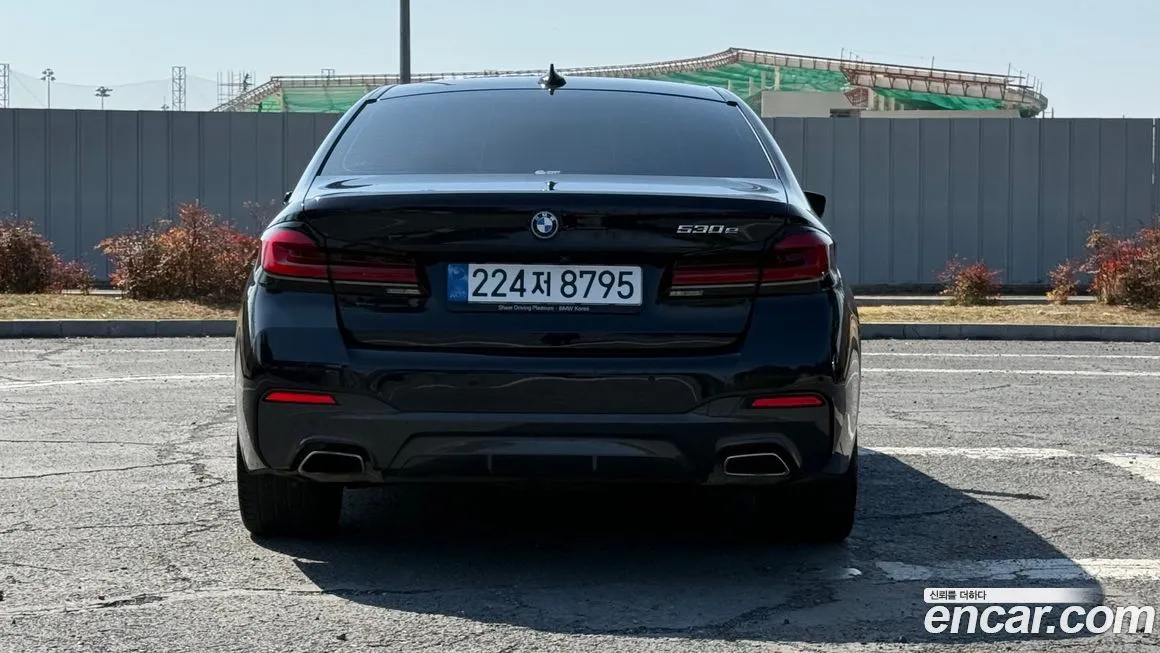 BMW 5-Series 2023 из KR, фото 5