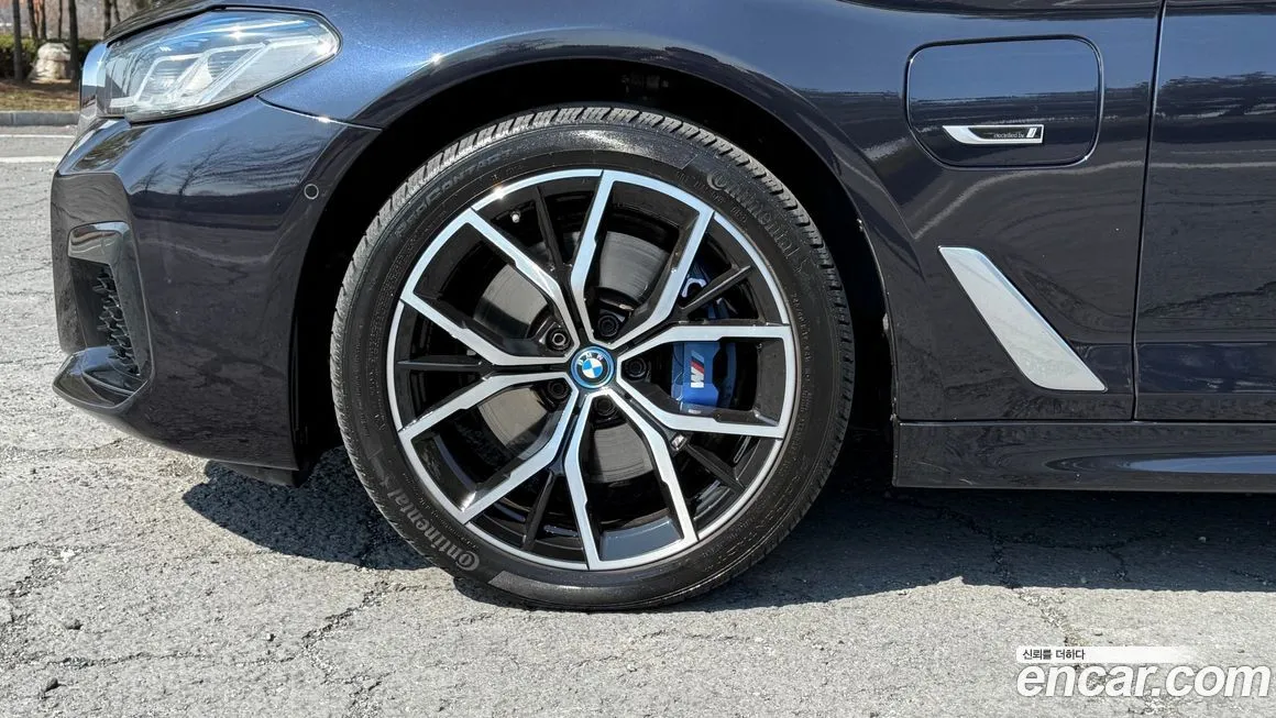 BMW 5-Series 2023 из KR, фото 8