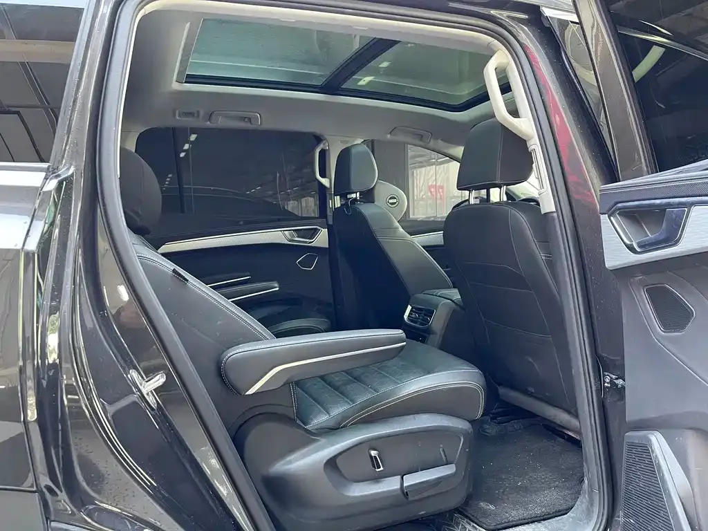 Volkswagen Talagon 2023 из CN, фото 3