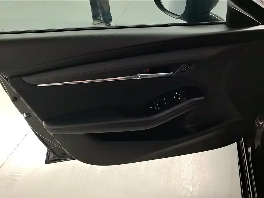 Mazda 3 Axela 2022 из CN, фото 4