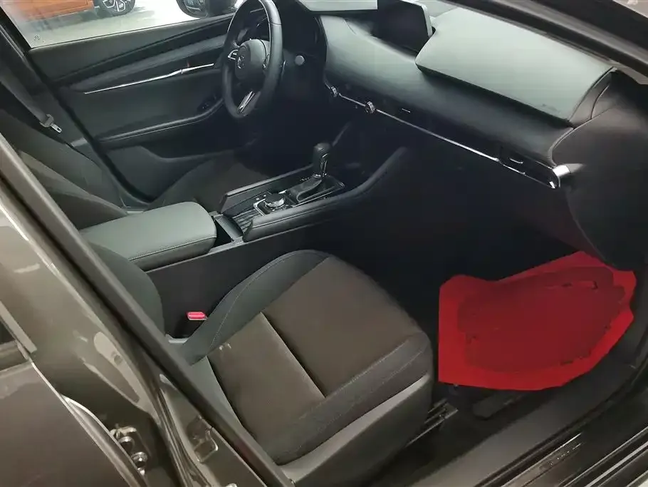 Mazda 3 Axela 2022 из CN, фото 3