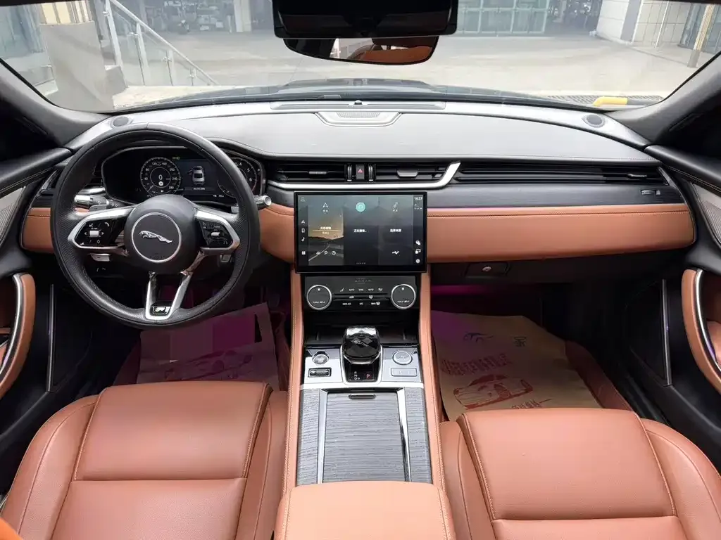 Jaguar XFL 2021 из CN, фото 9