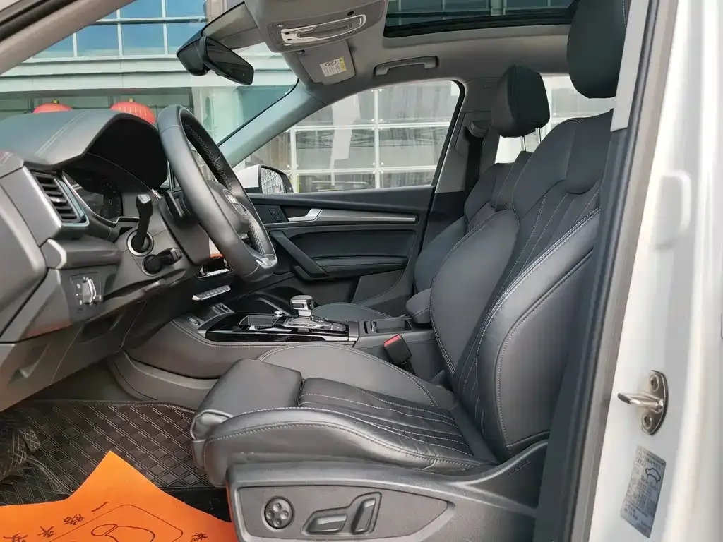 Audi Q5L 2022 из CN, фото 10