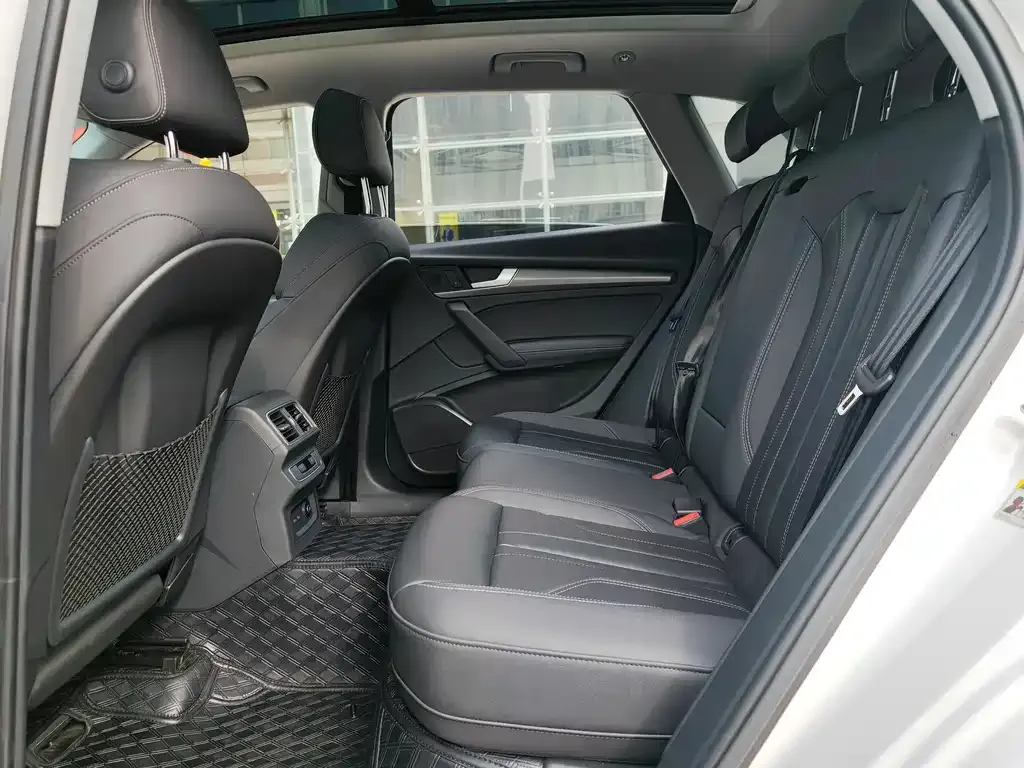 Audi Q5L 2022 из CN, фото 3