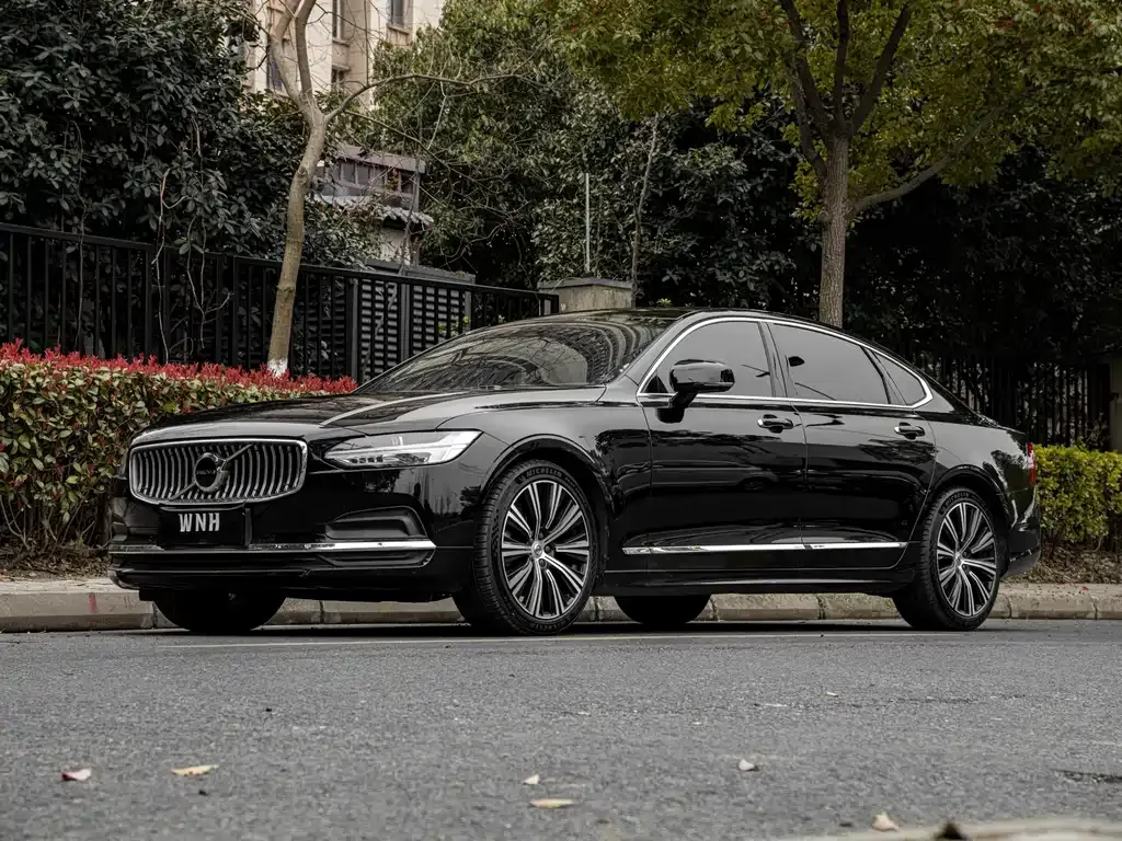 Volvo S90 2023 из CN, фото 1