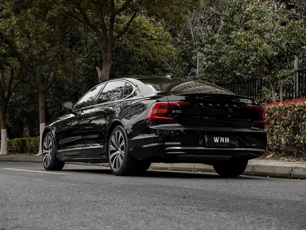 Volvo S90 2023 из CN, фото 9
