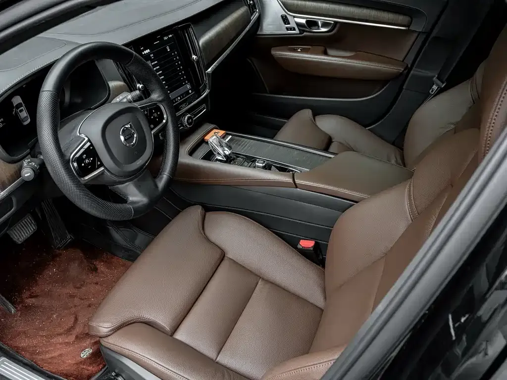 Volvo S90 2023 из CN, фото 4