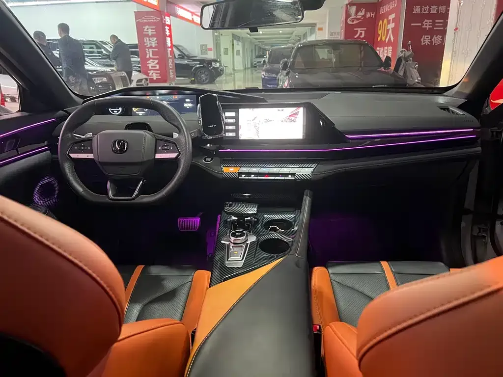 Changan UNI-V 2024 из CN, фото 6
