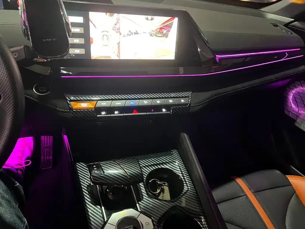 Changan UNI-V 2024 из CN, фото 7