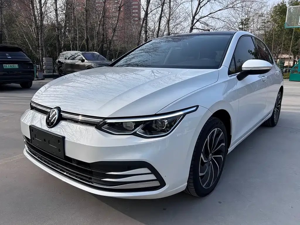Volkswagen Golf 2022 из CN, фото 1