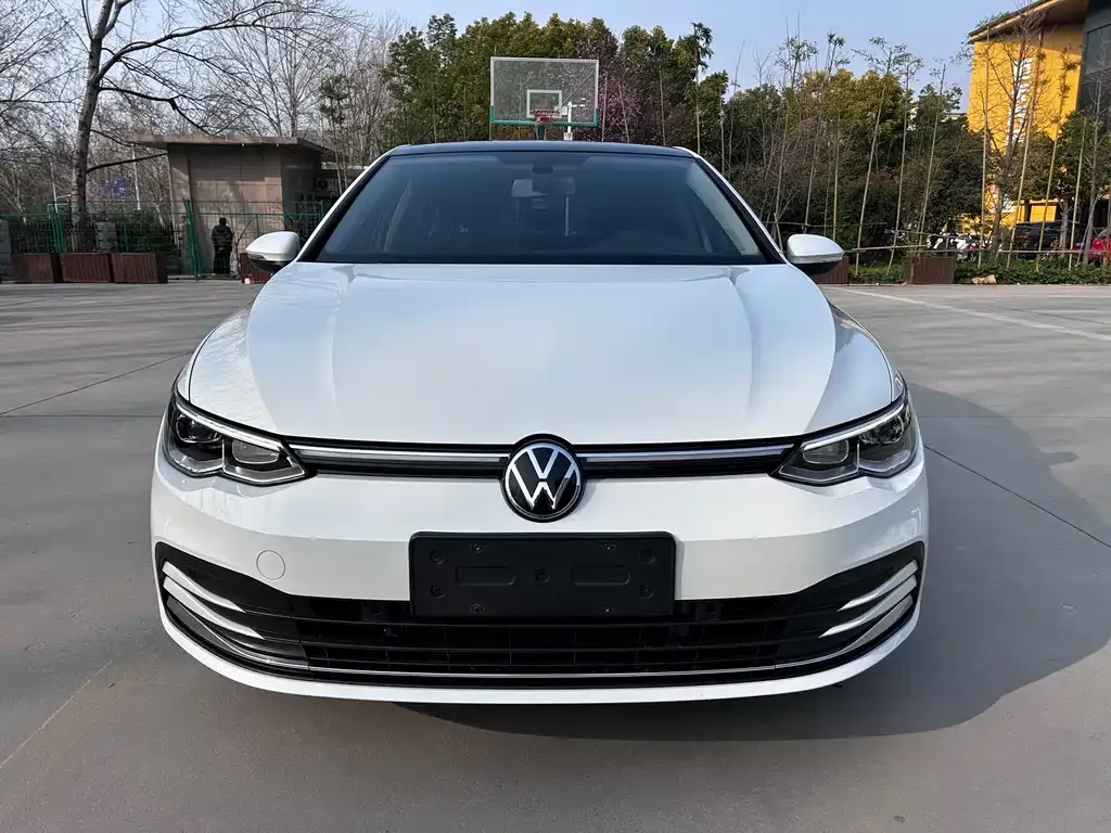 Volkswagen Golf 2022 из CN, фото 8