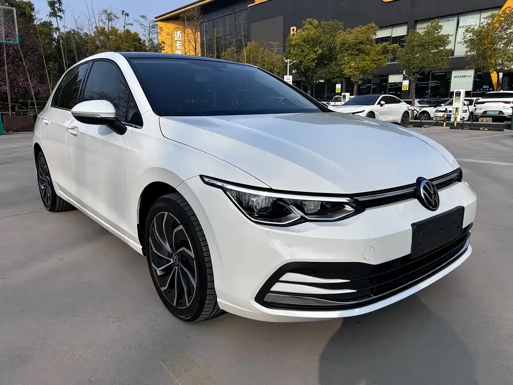 Volkswagen Golf 2022 из CN, фото 4
