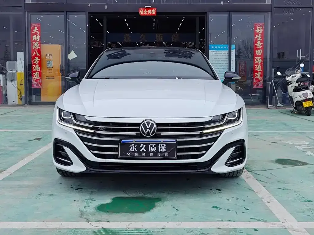 Volkswagen CC 2024 из CN, фото 4