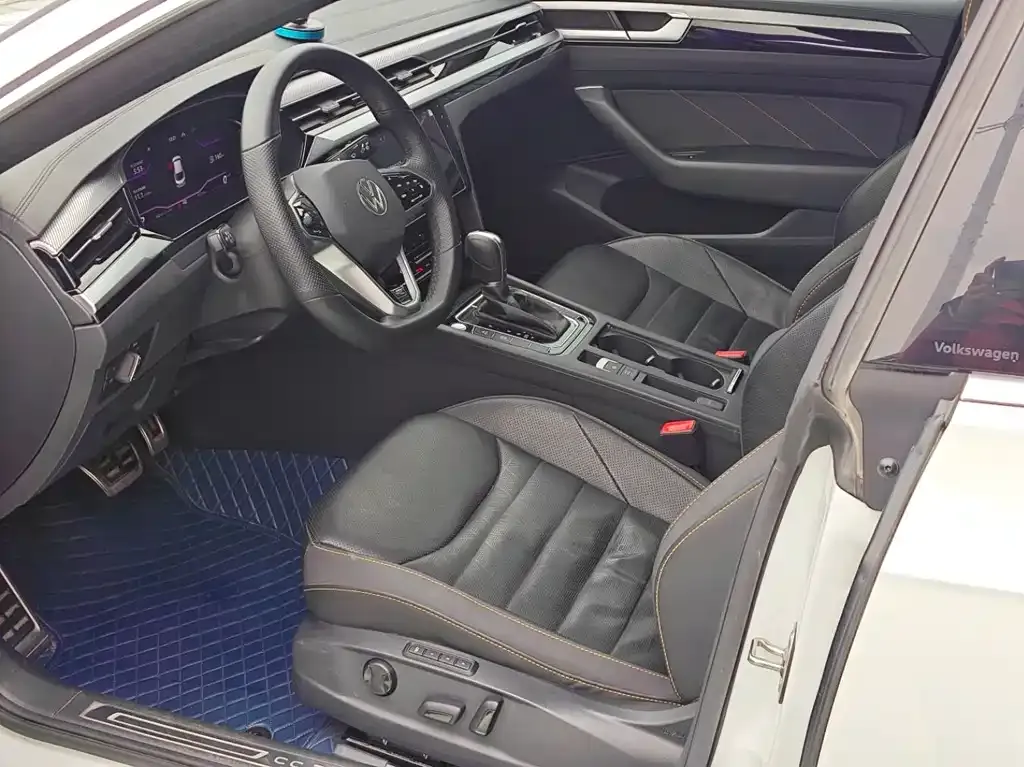 Volkswagen CC 2024 из CN, фото 3