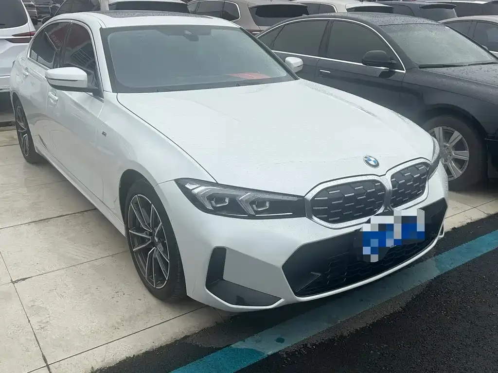 BMW 3 Series 2024 из CN, фото 9
