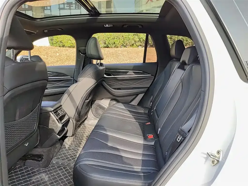 Geely Xingyue L 2025 из CN, фото 3