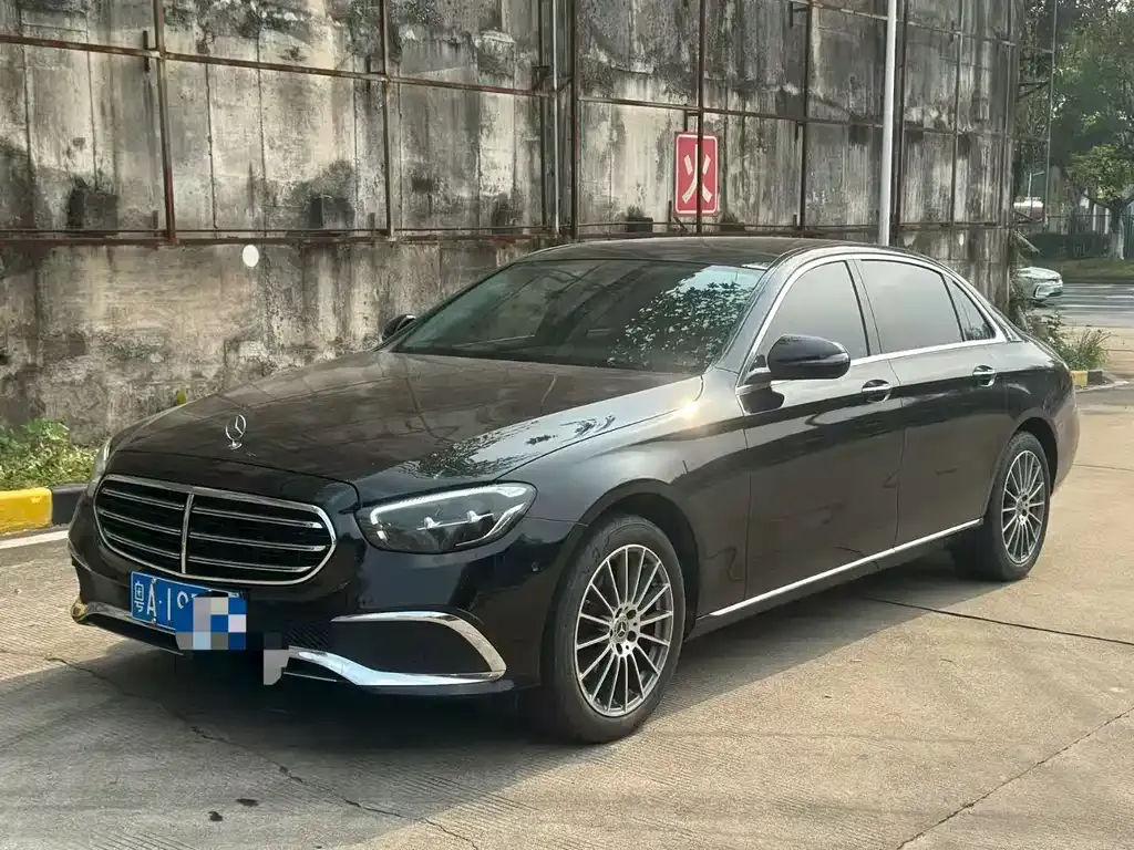 Mercedes-Benz E-Class 2023 из CN, фото 1