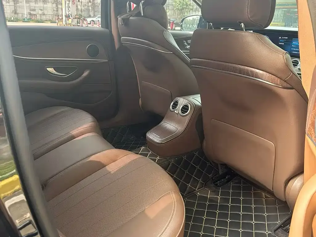 Mercedes-Benz E-Class 2023 из CN, фото 2