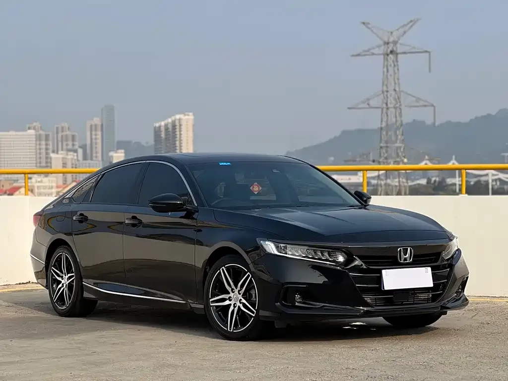 Honda Accord — фото 7