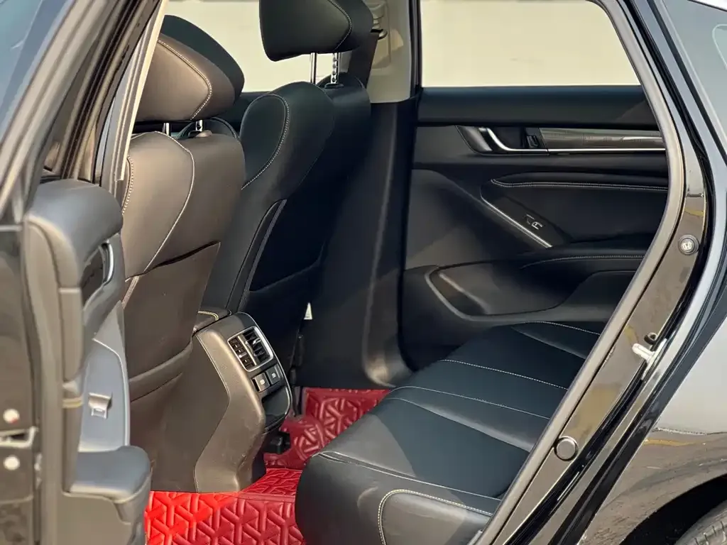 Honda Accord — фото 4