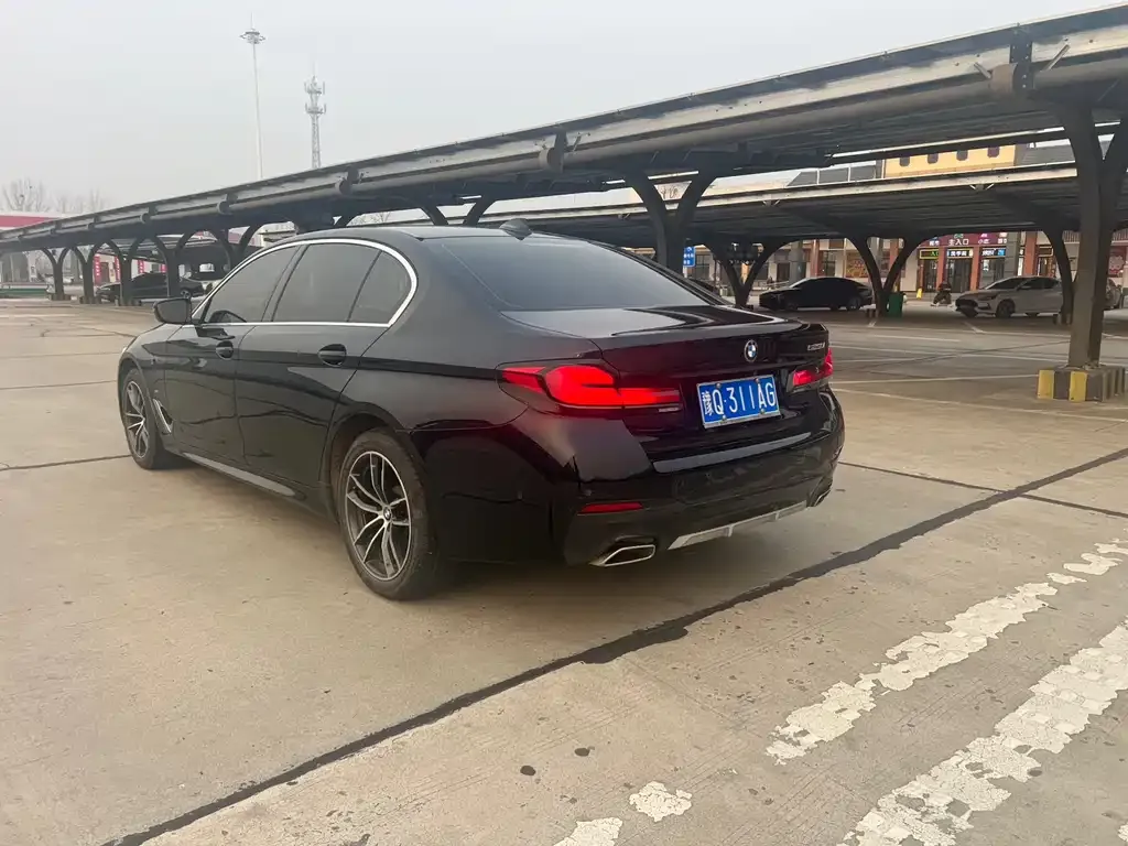 BMW 5 Series — фото 5