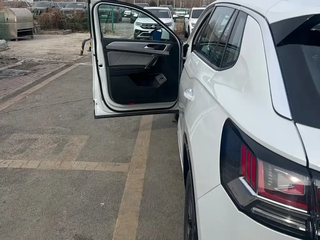 Volkswagen Tayron 2023 из CN, фото 3