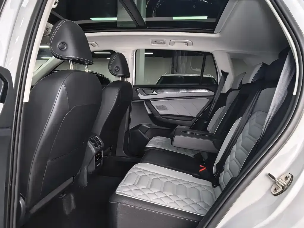 Volkswagen Tayron 2023 из CN, фото 5