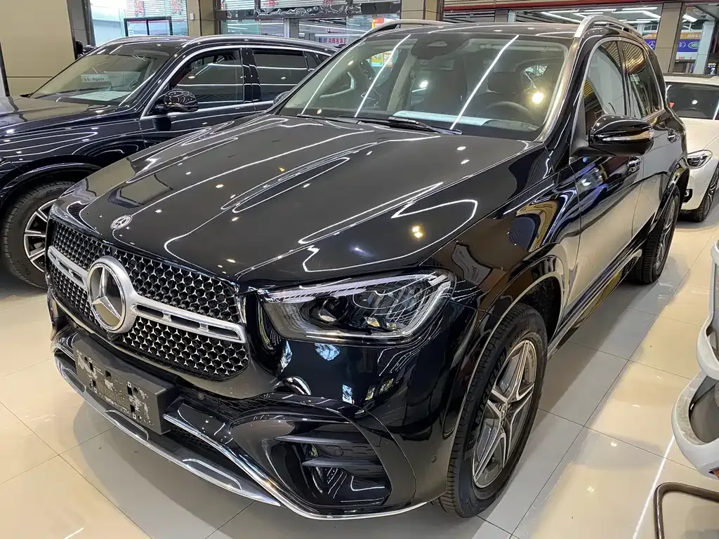 Mercedes-Benz GLE — фото 1