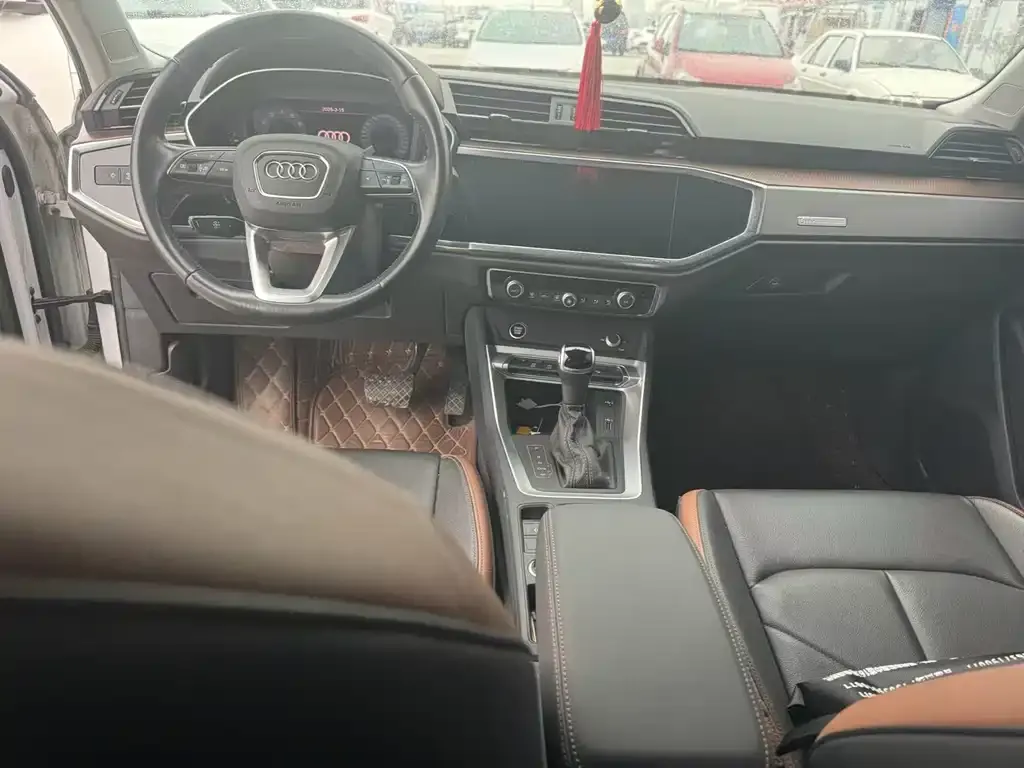 Audi Q3 2021 из CN, фото 3