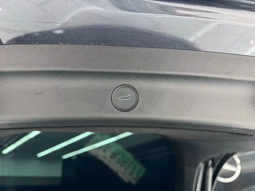Tesla Model Y 2025 из CN, фото 3