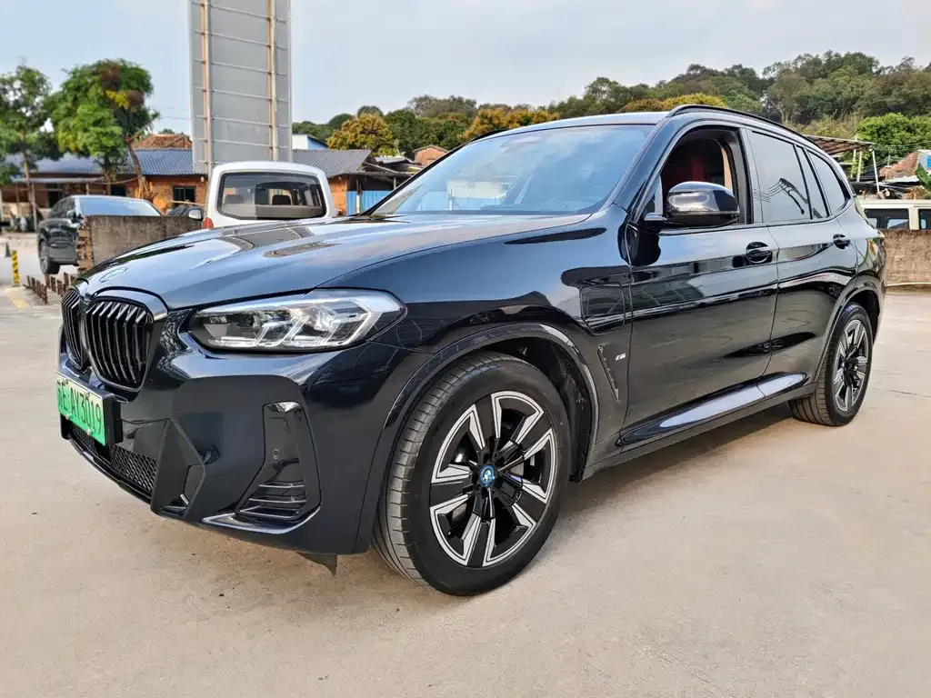 BMW iX3 2024 из CN, фото 1