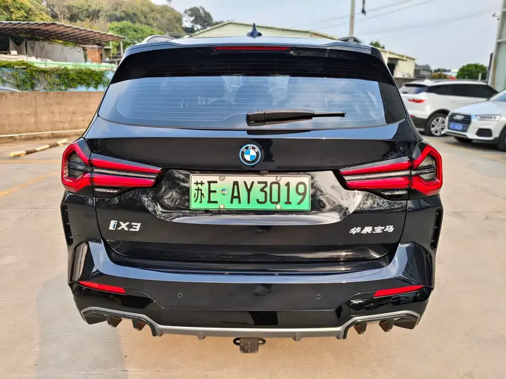 BMW iX3 2024 из CN, фото 8