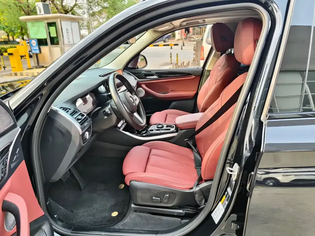 BMW iX3 2024 из CN, фото 3
