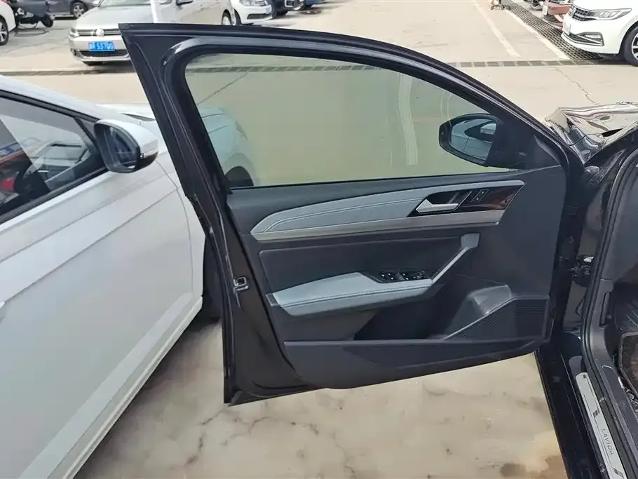 Volkswagen Lavida 2023 из CN, фото 4