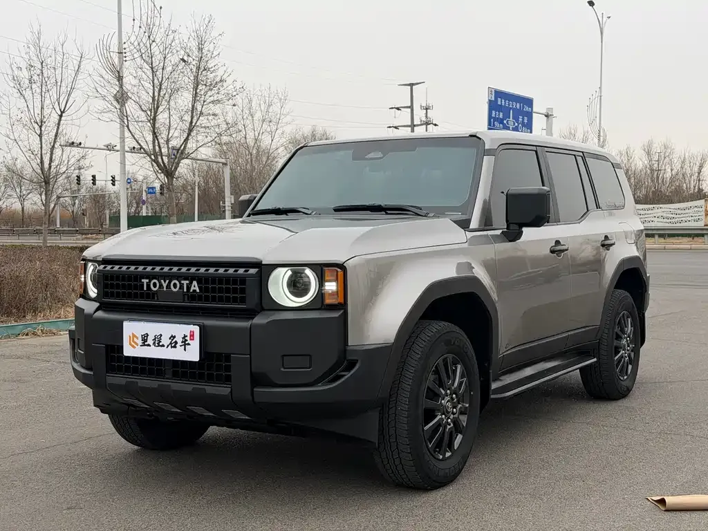 Toyota Prado 2024 из CN, фото 1