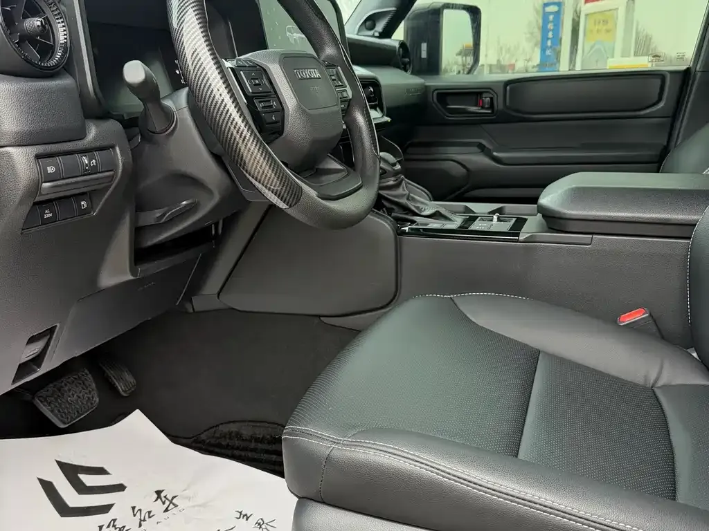 Toyota Prado 2024 из CN, фото 4