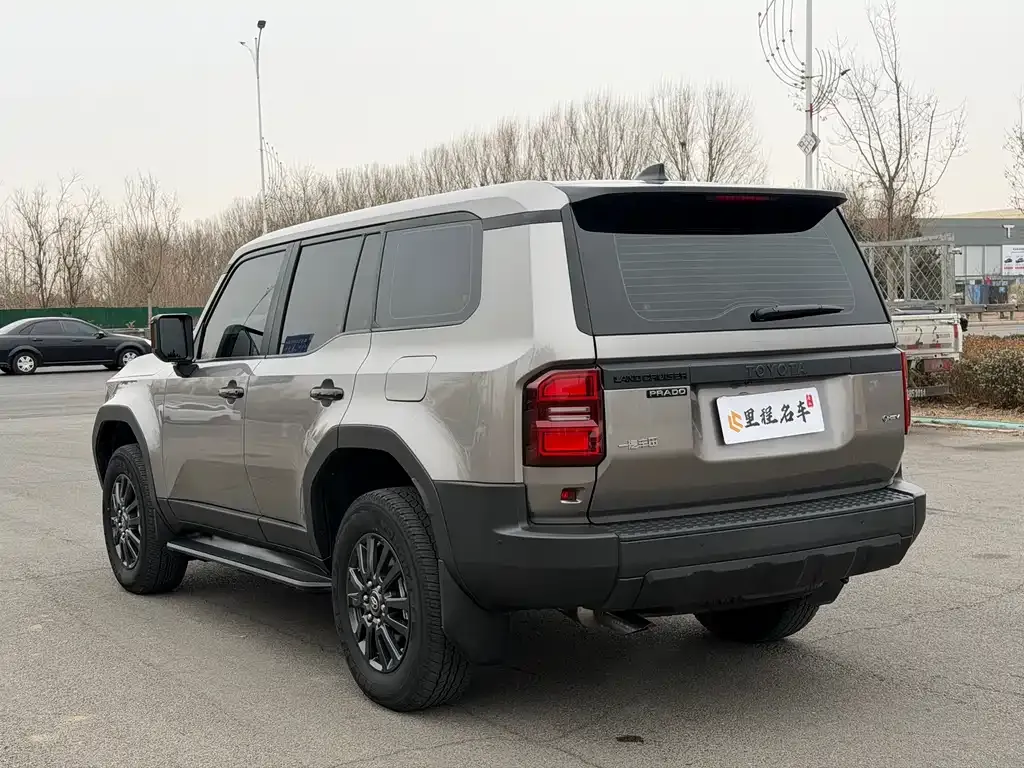 Toyota Prado 2024 из CN, фото 7