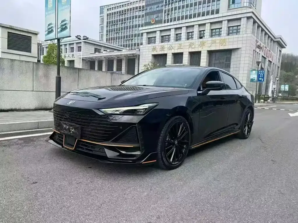 Changan UNI-V 2023 из CN, фото 1