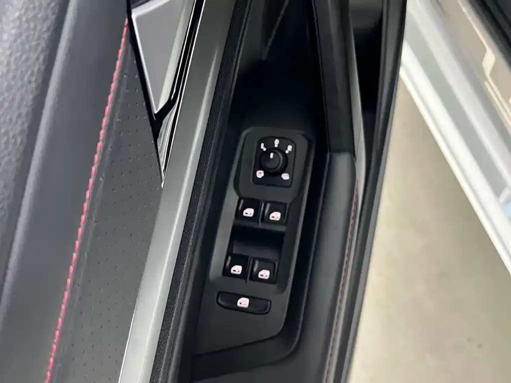Volkswagen Lavida 2023 из CN, фото 10