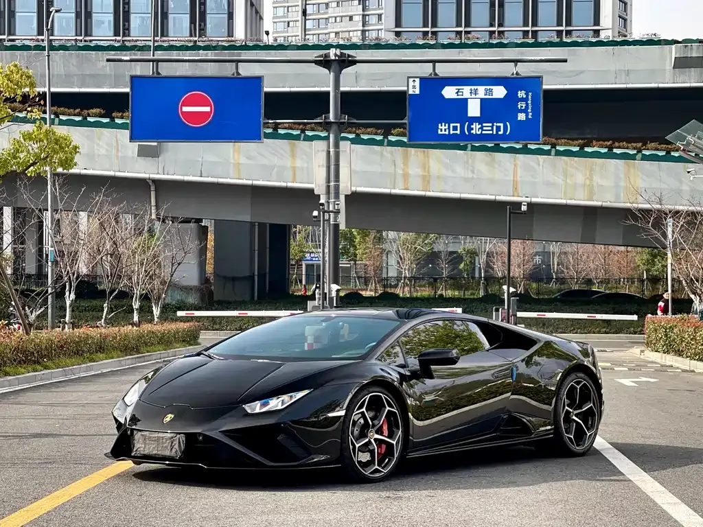 Lamborghini Huracan 2023 из CN, фото 4