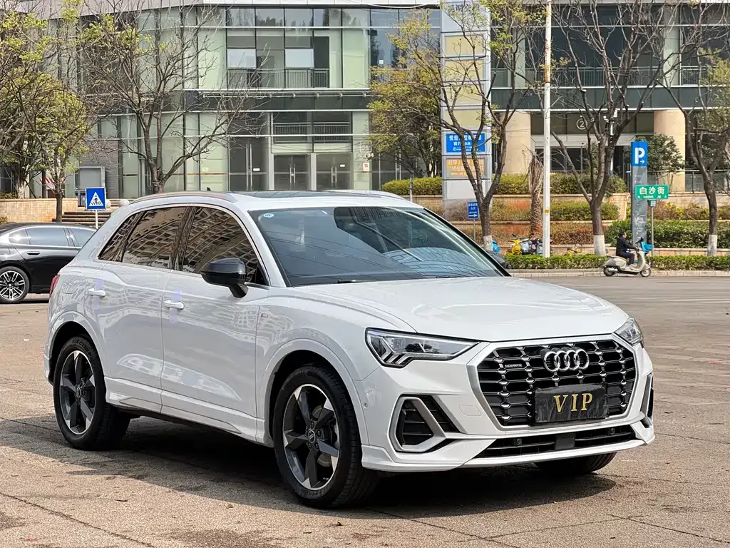 Audi Q3 — фото 9