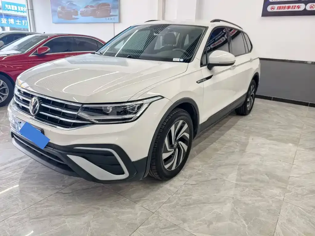 Volkswagen Tiguan L 2022 из CN, фото 7