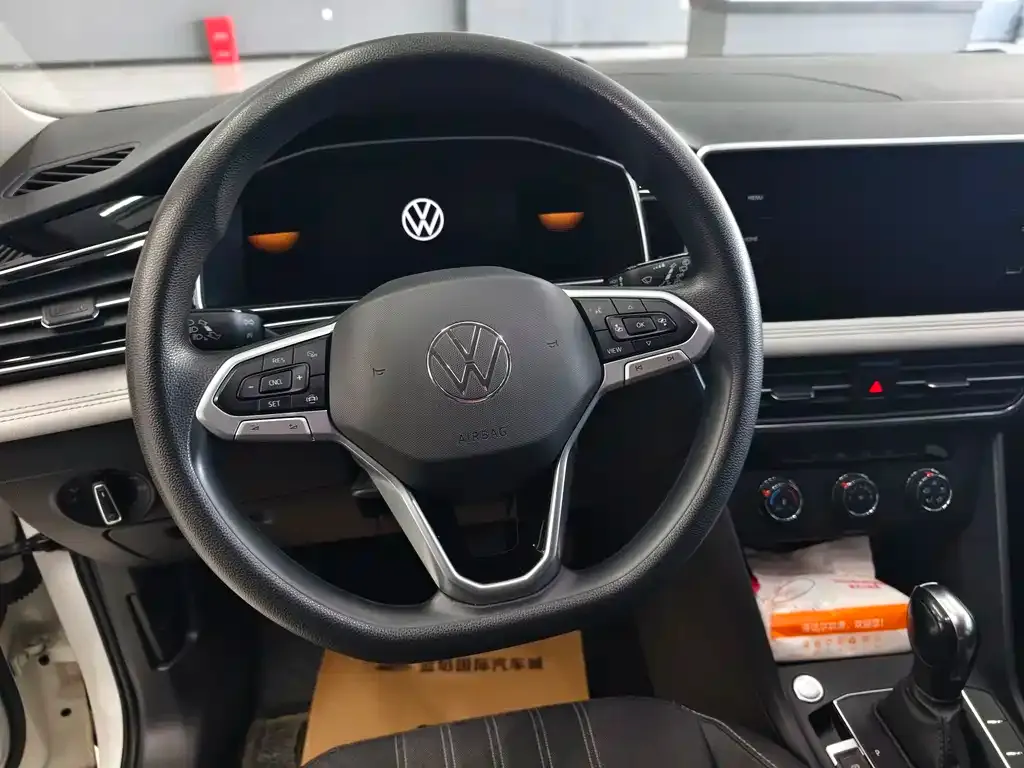 Volkswagen Tiguan L 2022 из CN, фото 9