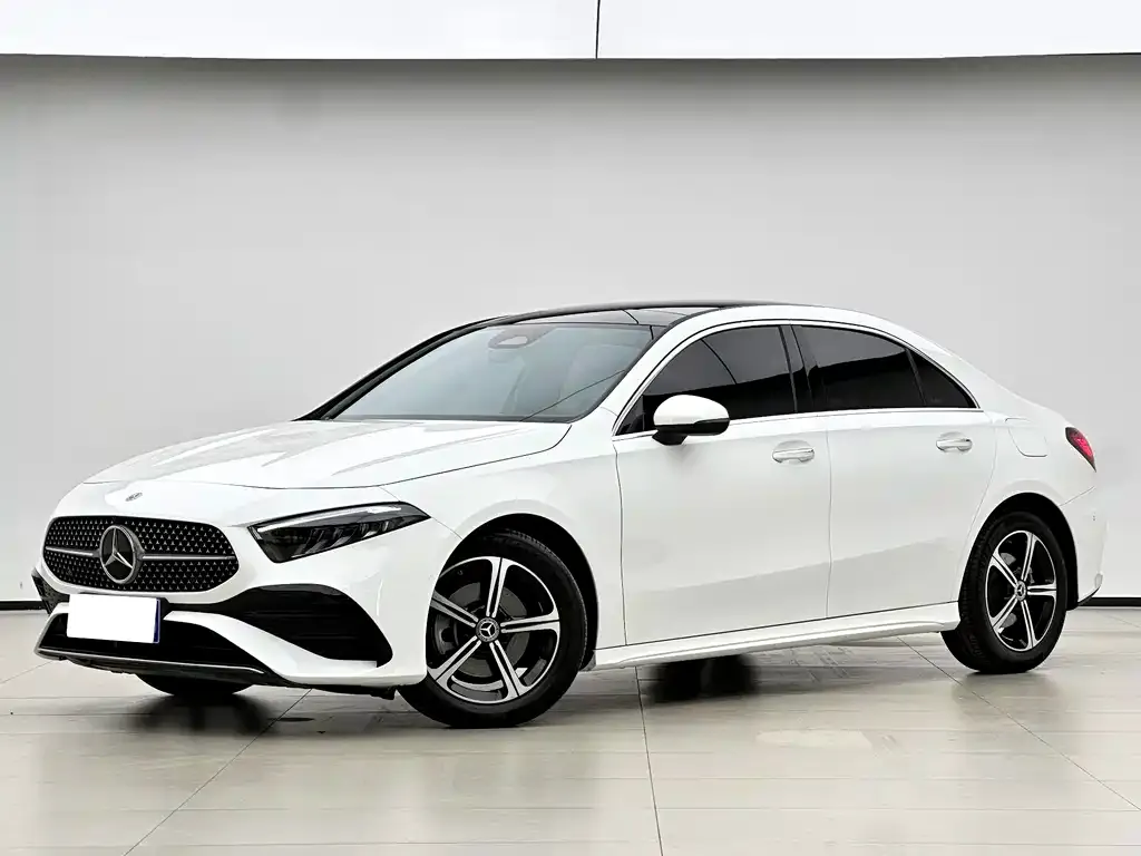 Mercedes-Benz A-Class — фото 1