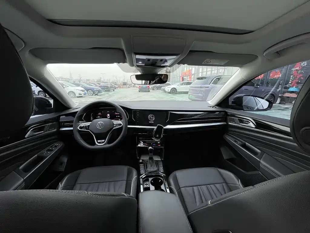 Volkswagen Passat — фото 7