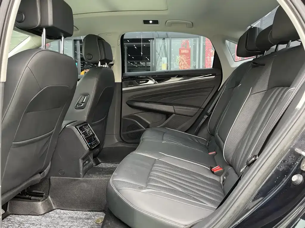 Volkswagen Passat — фото 5