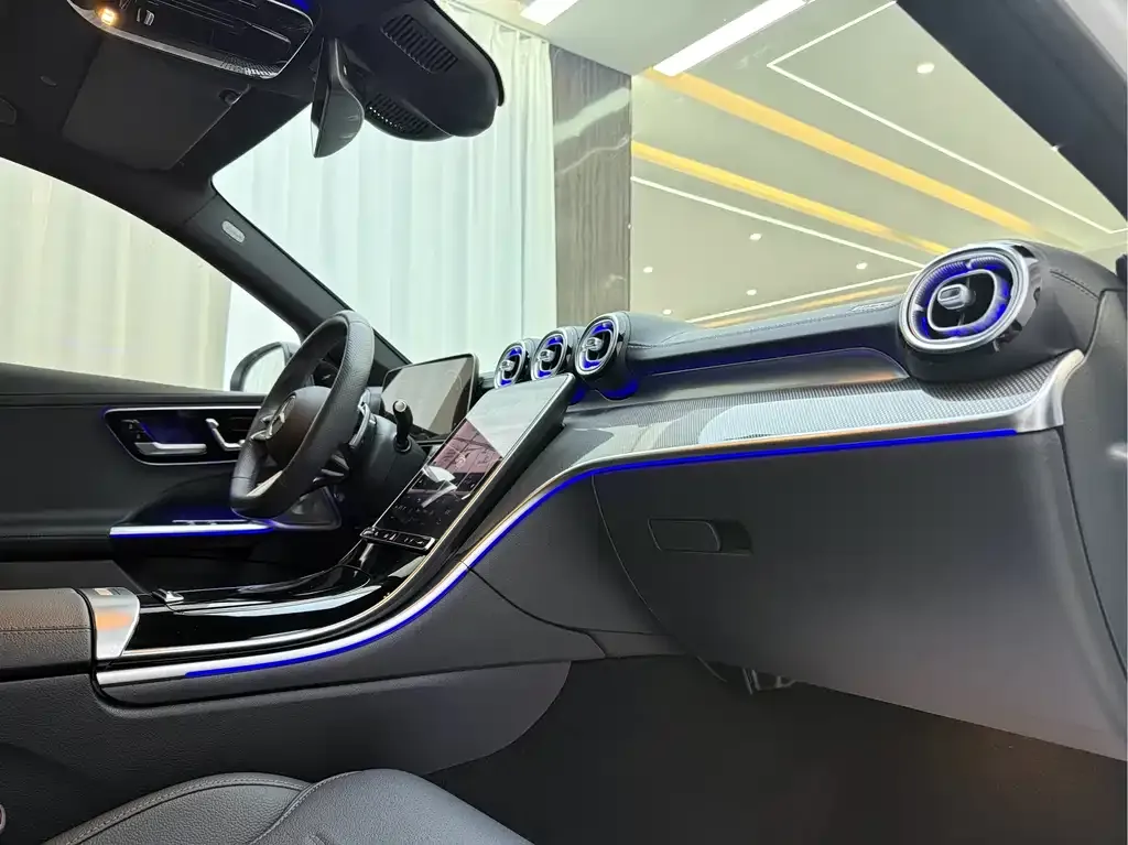 Mercedes-Benz C-Class 2024 из CN, фото 4