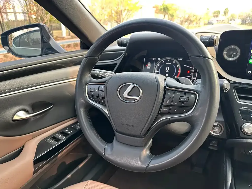 Lexus ES 2023 из CN, фото 2